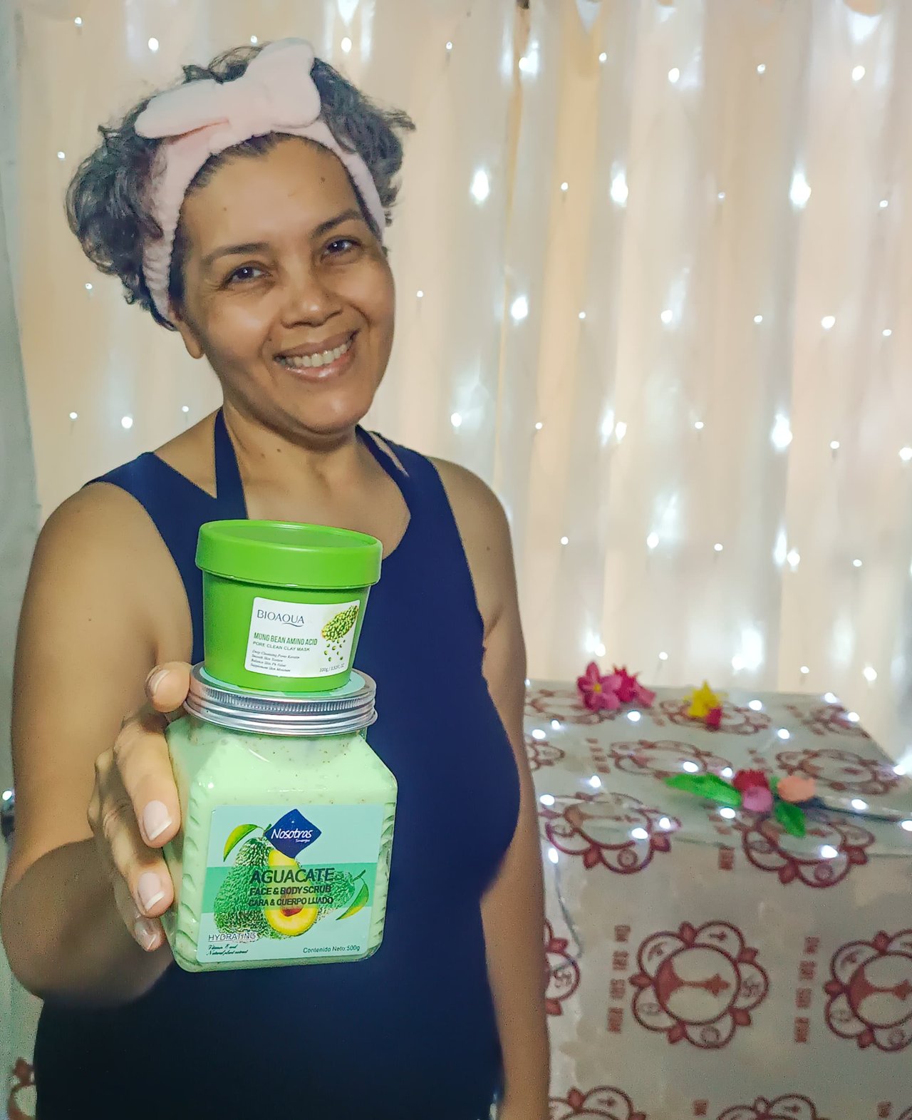 My skin care routine, with two of my favorite products (English/Spanish)