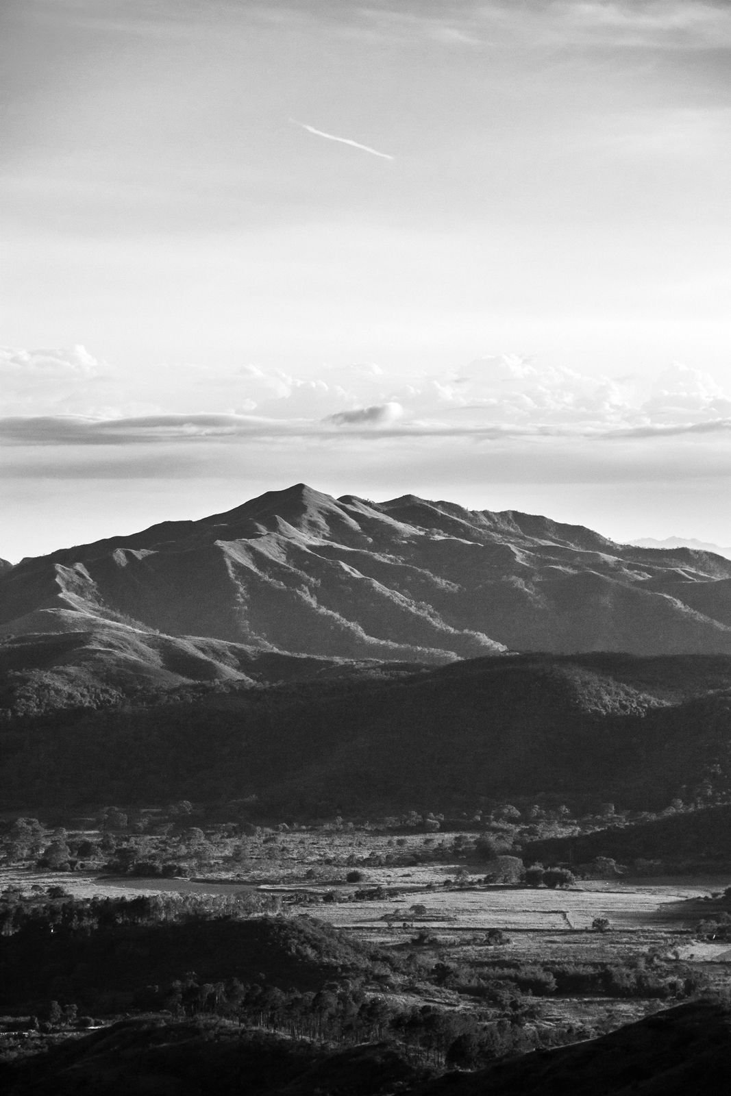 MONTALBAN, B&W LANDSCAPES - MONOMAD - Pictures from Montalbán, Carabobo, Venezuela || ENG-ESP || (15 Pics)