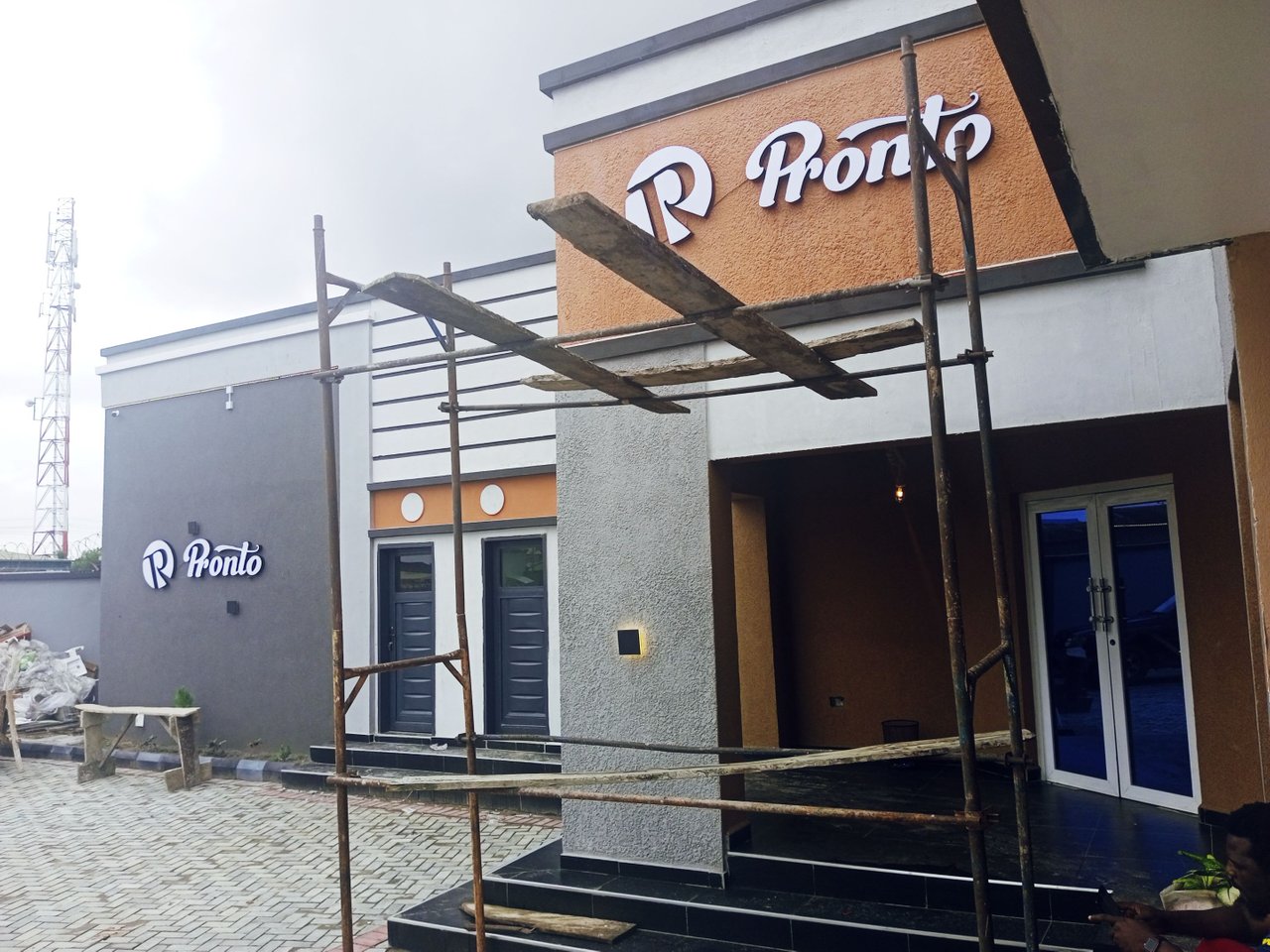A SET UP OF RESTAURANT BAR AND LOUNGE IN ILORIN KWARA STATE