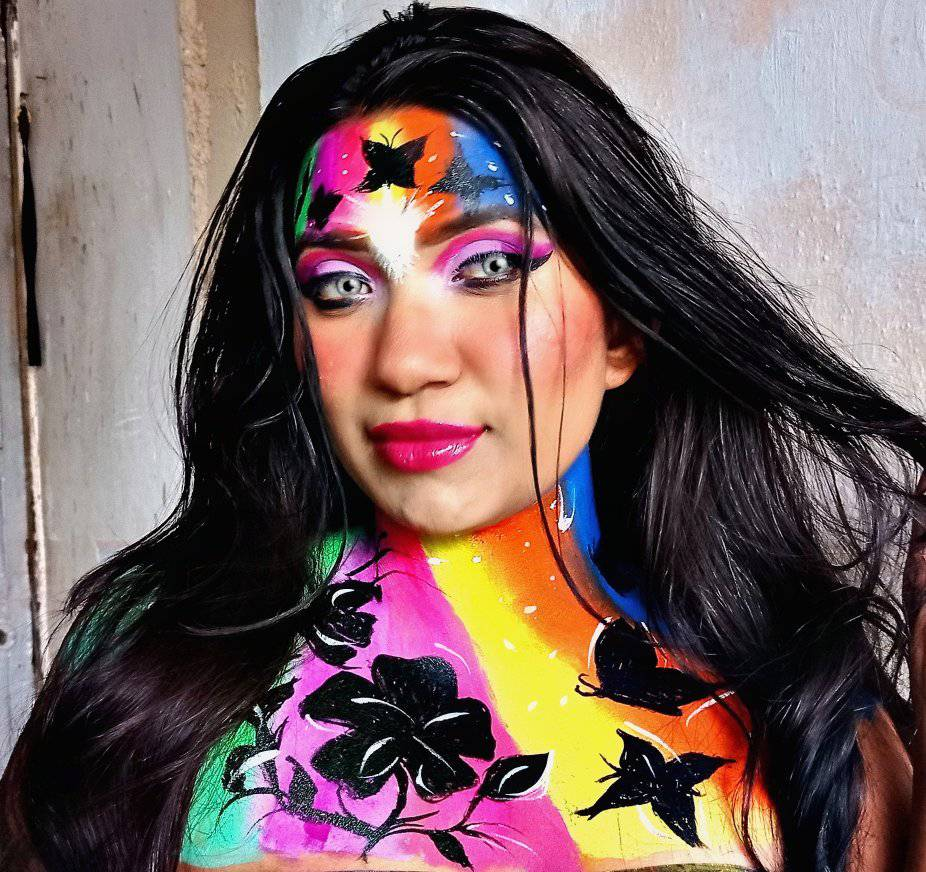 Maquillaje artístico inspirado en el arcoiris y las mariposas /[ESP-ENG]/  Artistic make-up inspired by rainbows and butterflies | PeakD