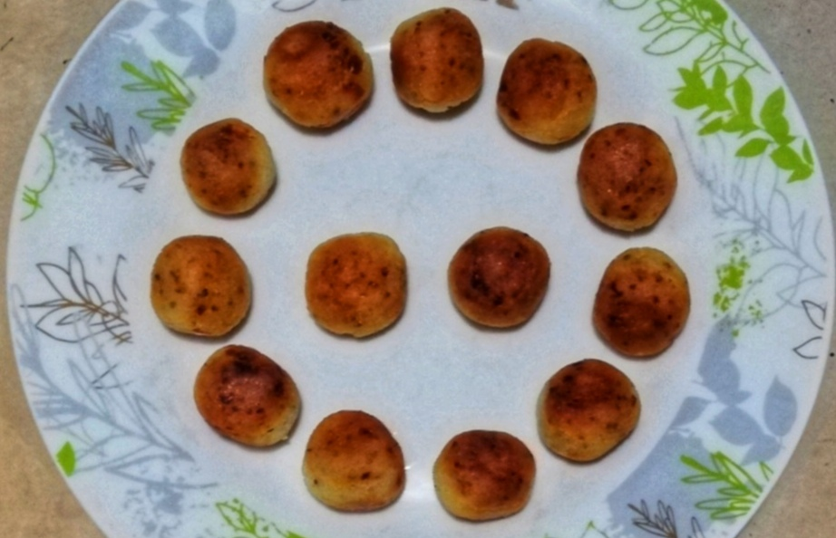 (ENG-ESP) Delicious and crispy balls with cheese and sweet anise