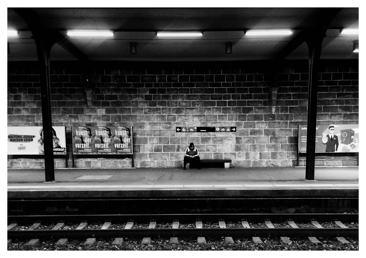 Bahnhof Wiedikon PHOTO_20210417_211819-01-01.jpeg