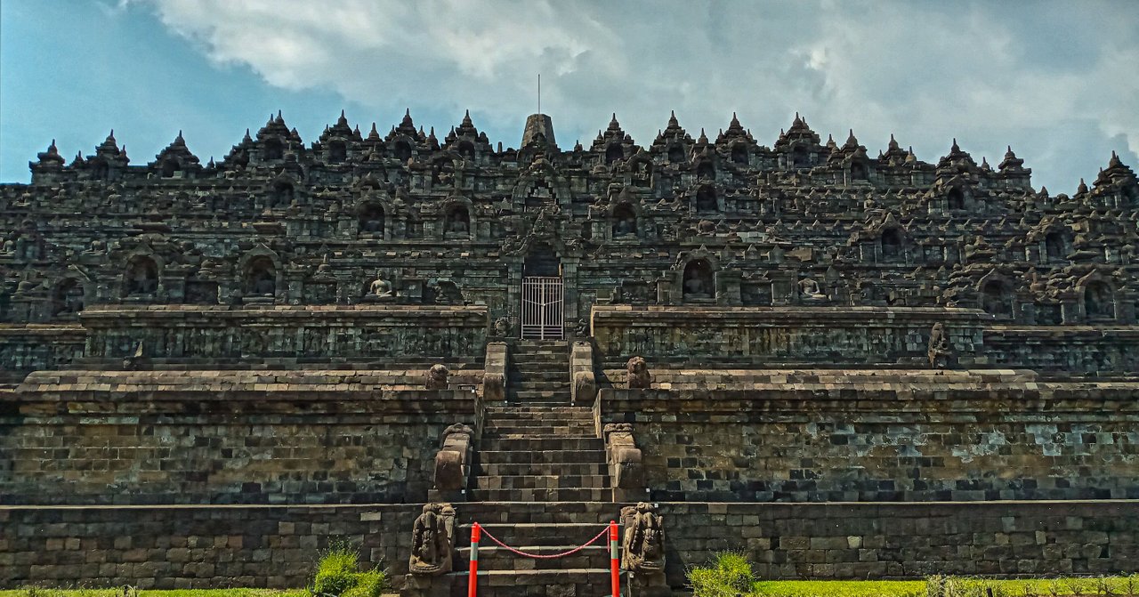 Timeless Architecture : 8th Century Majestic World's Largest