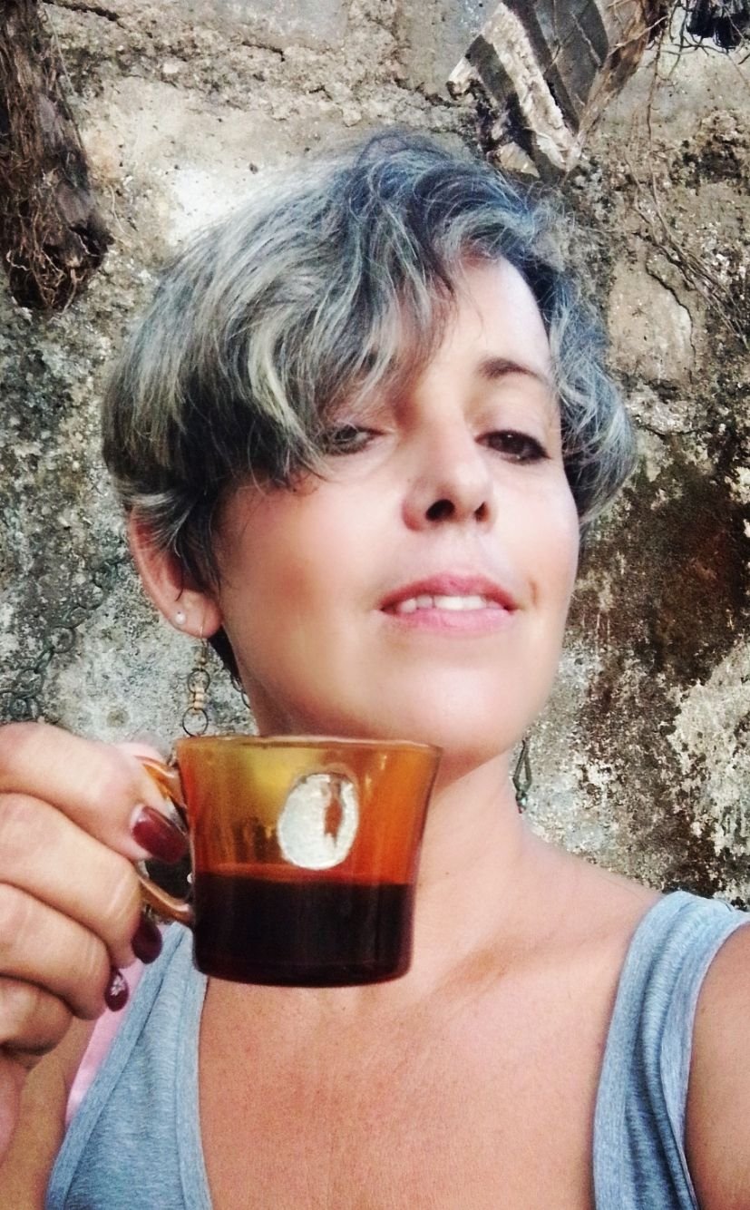 Of Coffee and other tragedies/Del café y otras tragedias