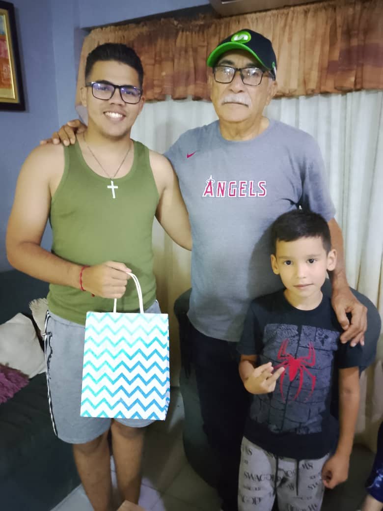 [ESP/ENG] Life gave my children the best grandparents.