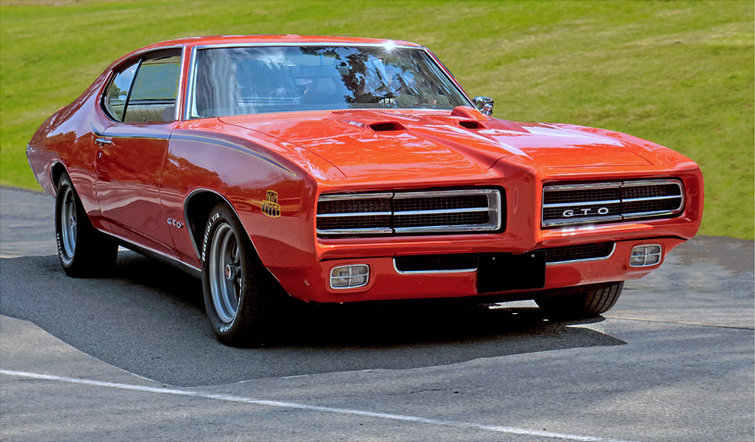 Thunder Road Automotive Study II: 1968-69 Pontiac GTO vs. 1971-72 Dodge  Charger ? | PeakD