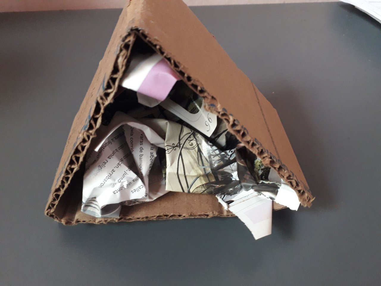 DIY shoe storage from cardboard pipe - Imgur  Zapateras recicladas,  Zapatero bricolaje, Tubos de cartón