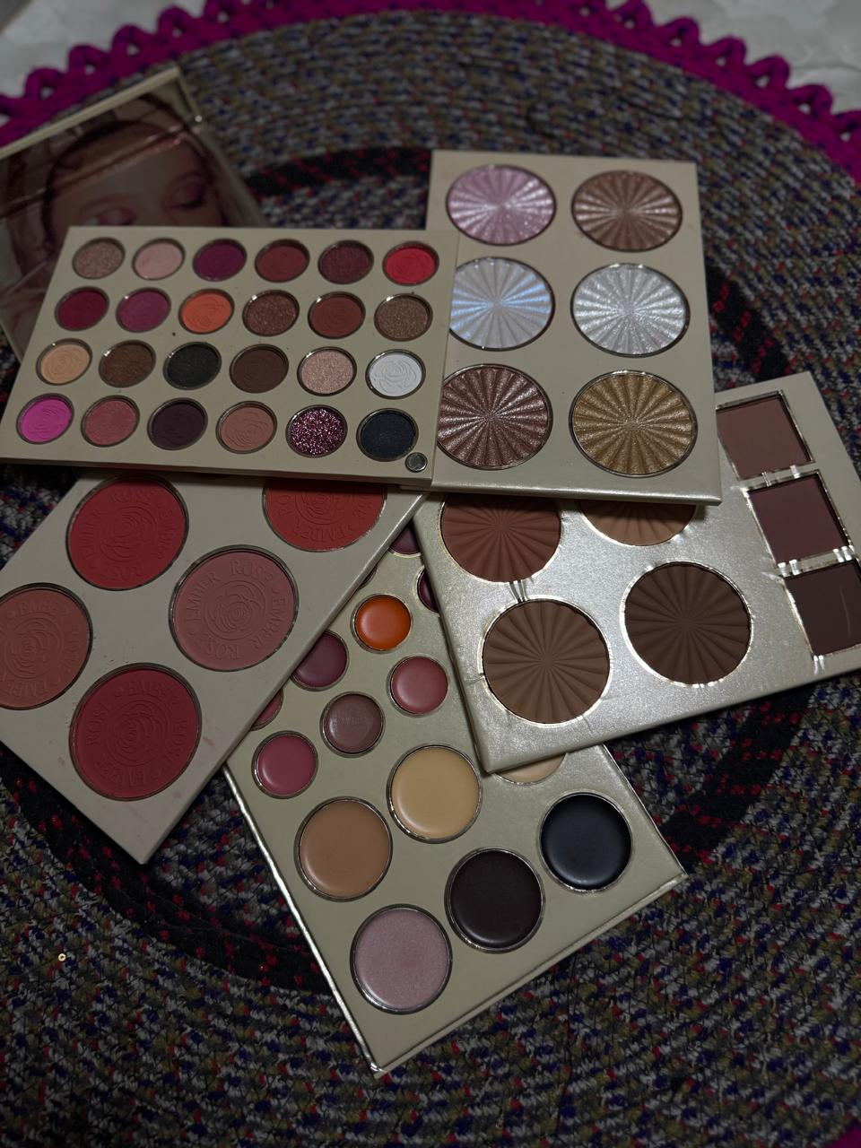 Make up is a emotion......