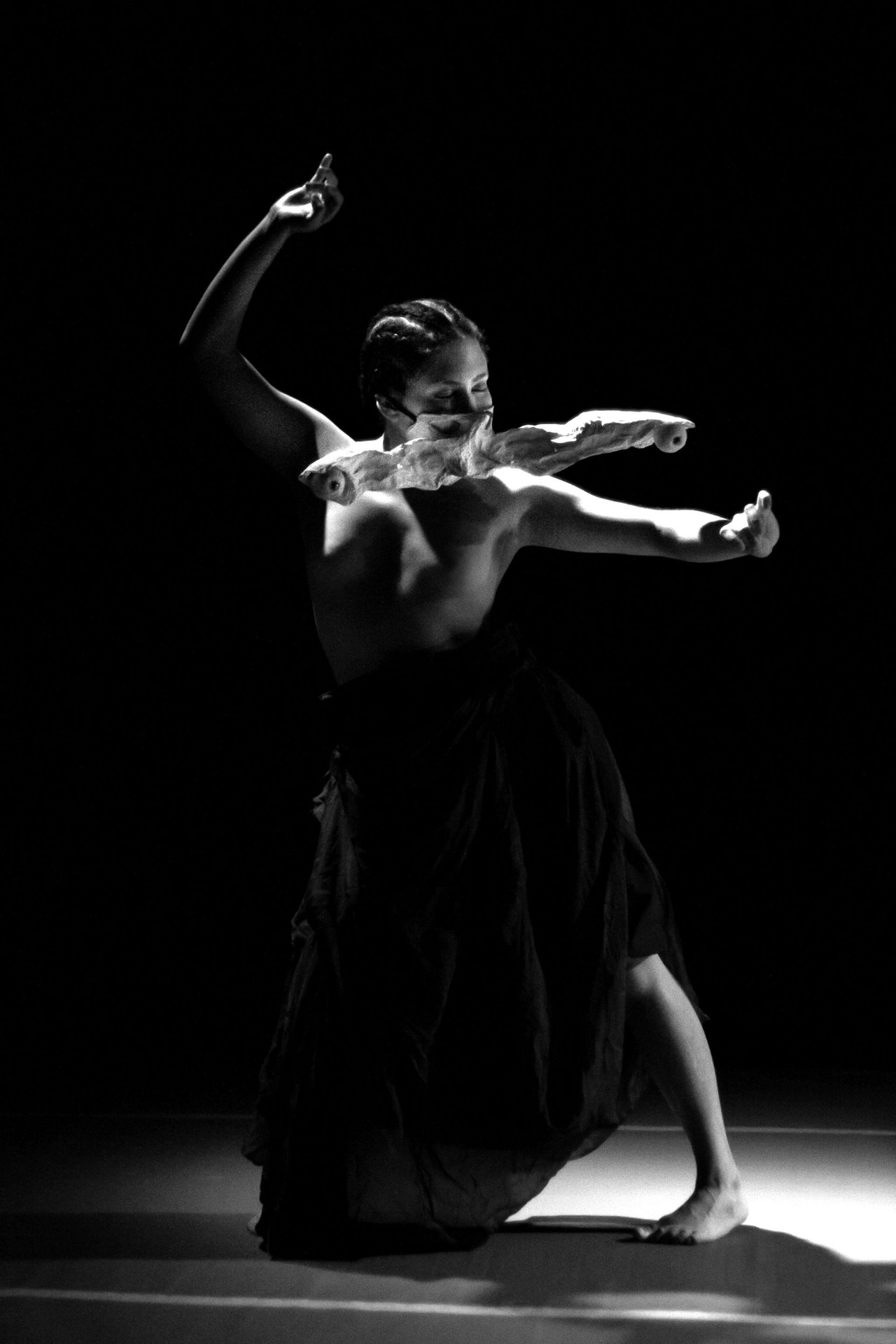 The 5 fairies of Buttoh dance  Las 5 hadas de la danza Buttoh #Monomad  challenge | PeakD