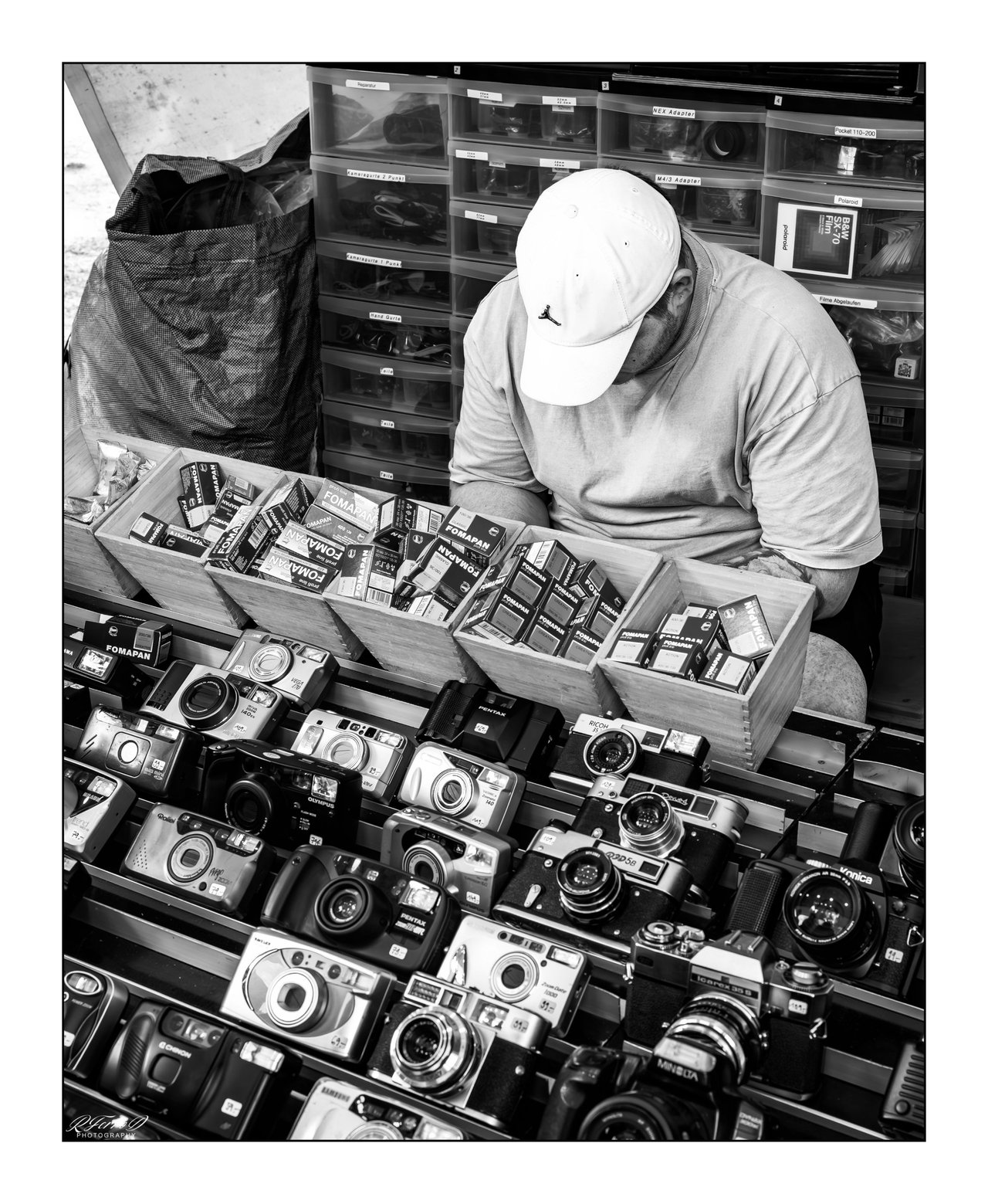 5. Vendedor de material fotográfico