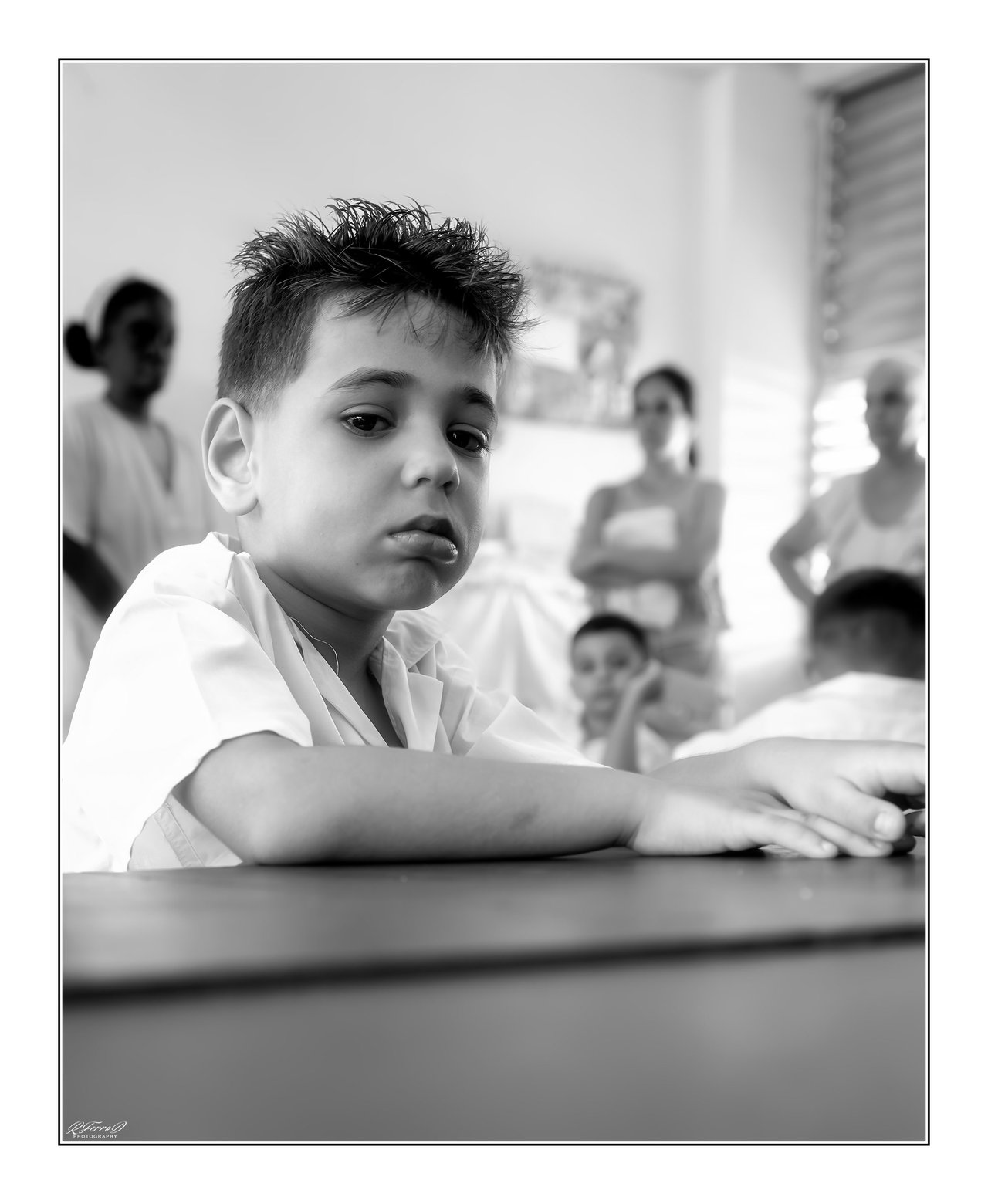 6- BnW