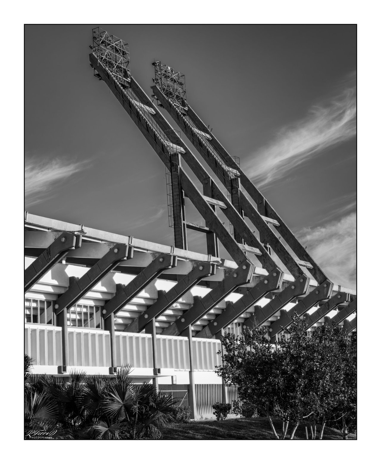 4. Details of the lighting towers