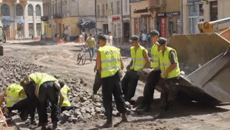 construction-teamwork.gif