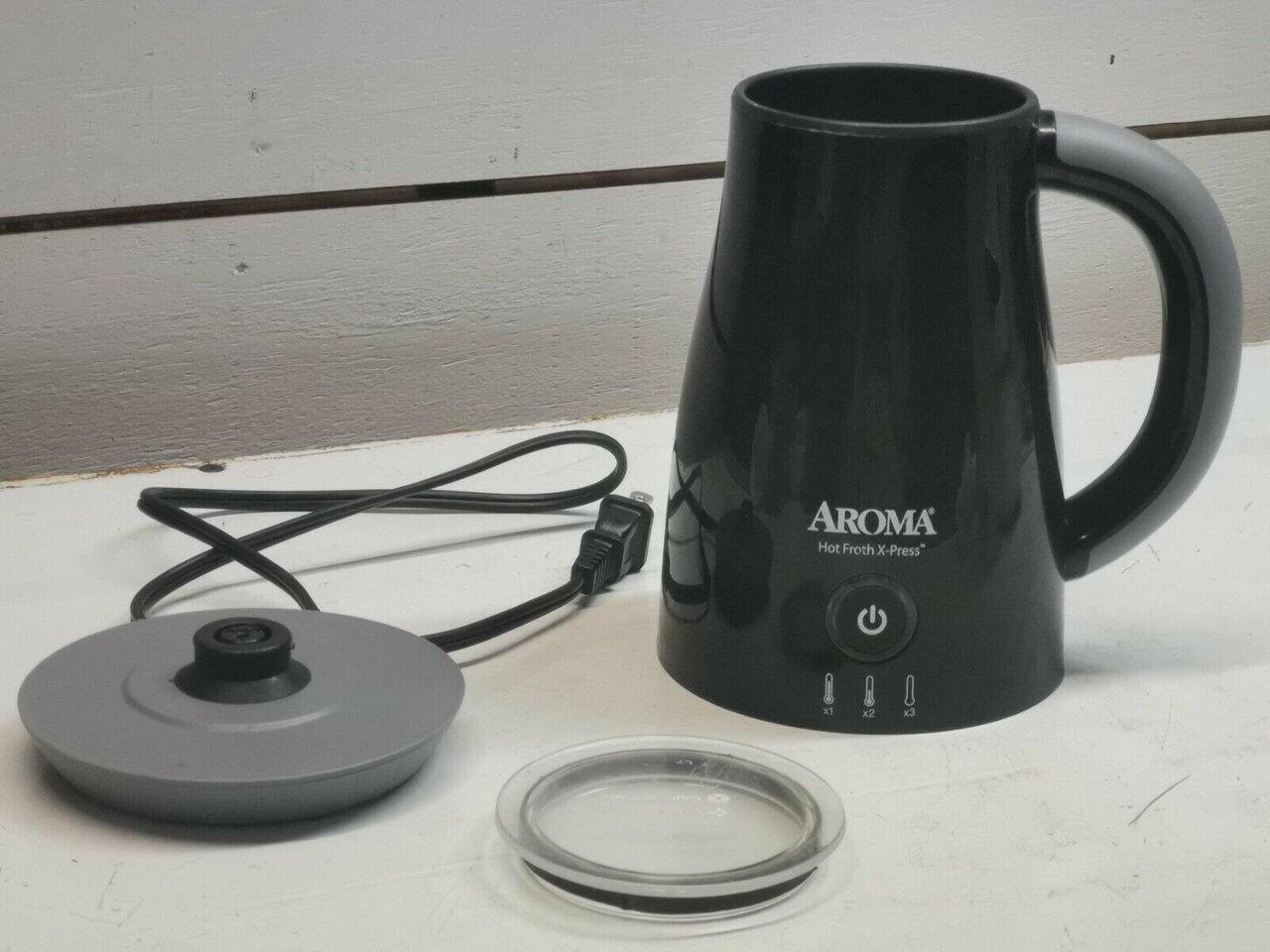 Aroma Hot Froth X-Press Milk Frother Heating System Model AFR-120B Open Box