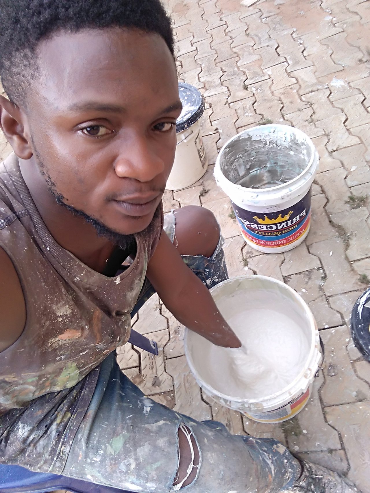 Mixing, Screeding of walls and painting it with off-white, beige 