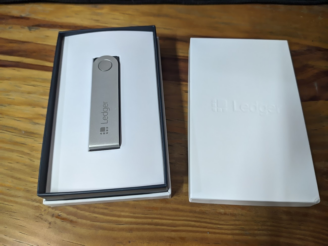 Ledger Nano S — Unboxing 