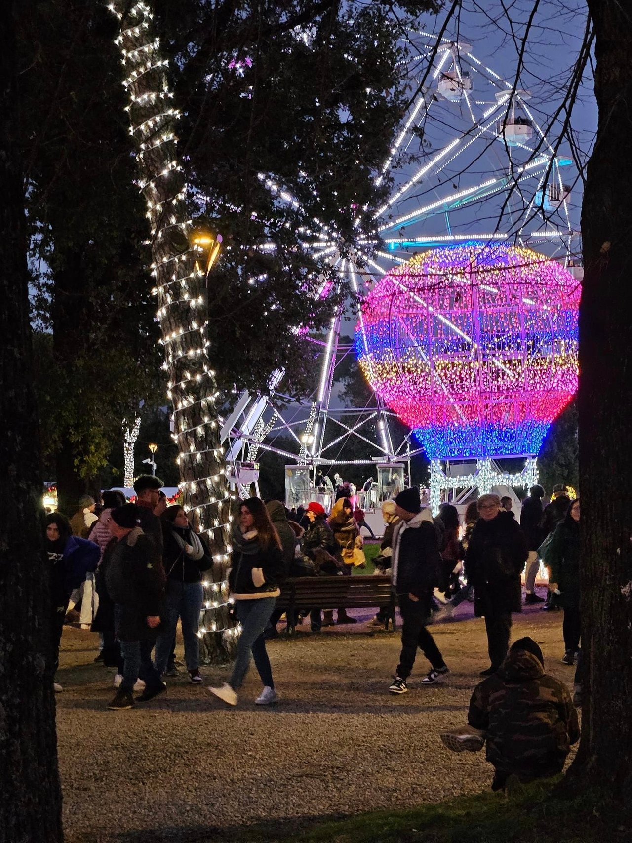 A Stroll to Admire the Christmas Lights in Arezzo