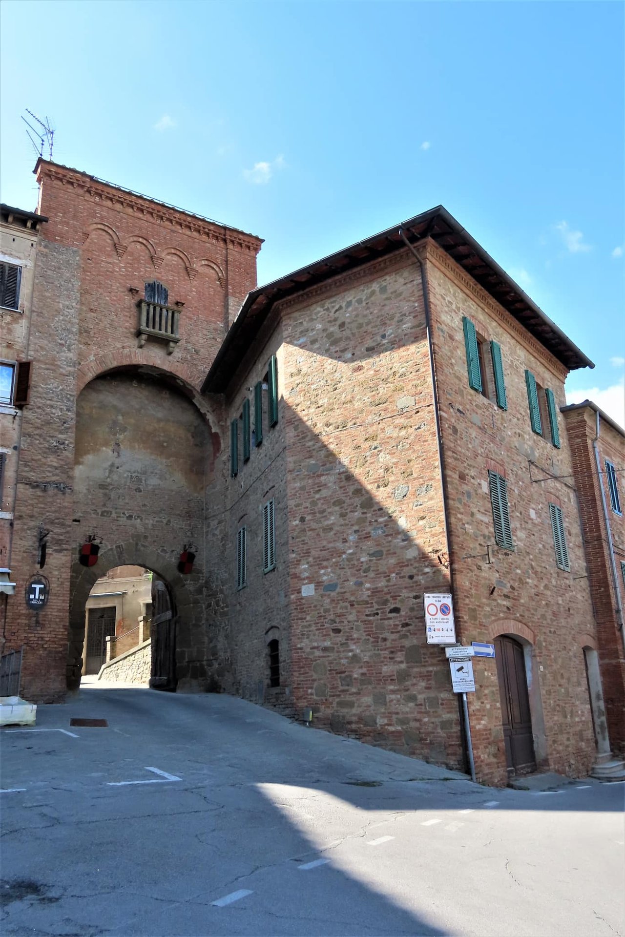 Torrita di Siena: A Charming Exploration Despite the Ailing Day