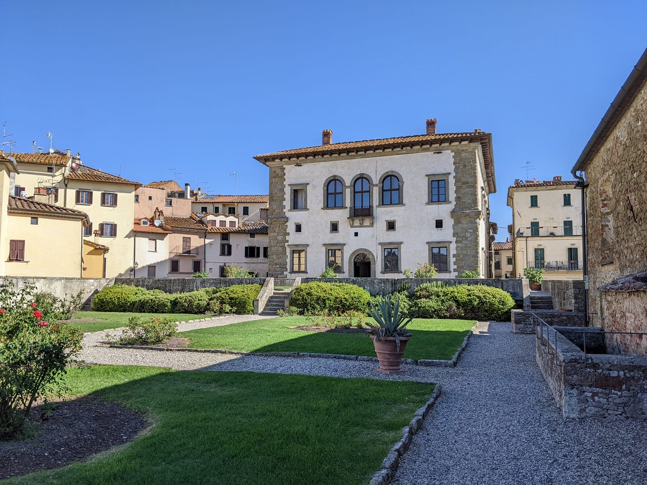 Exploring the Hidden Gem of Monte San Savino in Tuscany