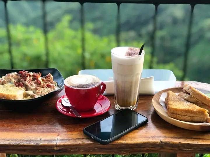 Discovering 21 Kilometers Coffee in Tch Balambam, Cebu City: A Perfect Blend of Scenic Views, Delicious Food, and Cozy Ambiance