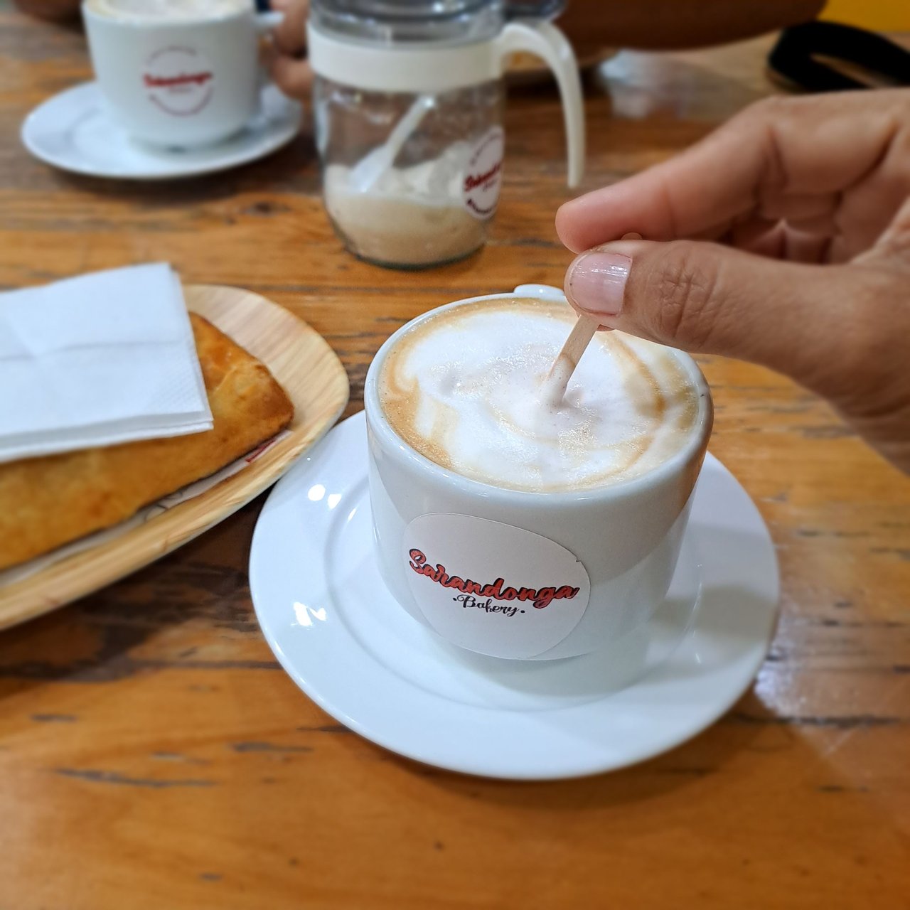 Perfect combination coffee + taquito + good service 