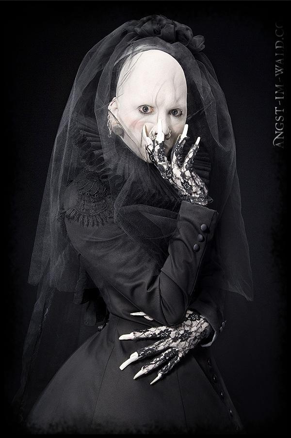 If Goth, Why Not Go All The Way? - Sopor Aeternus & the Ensemble