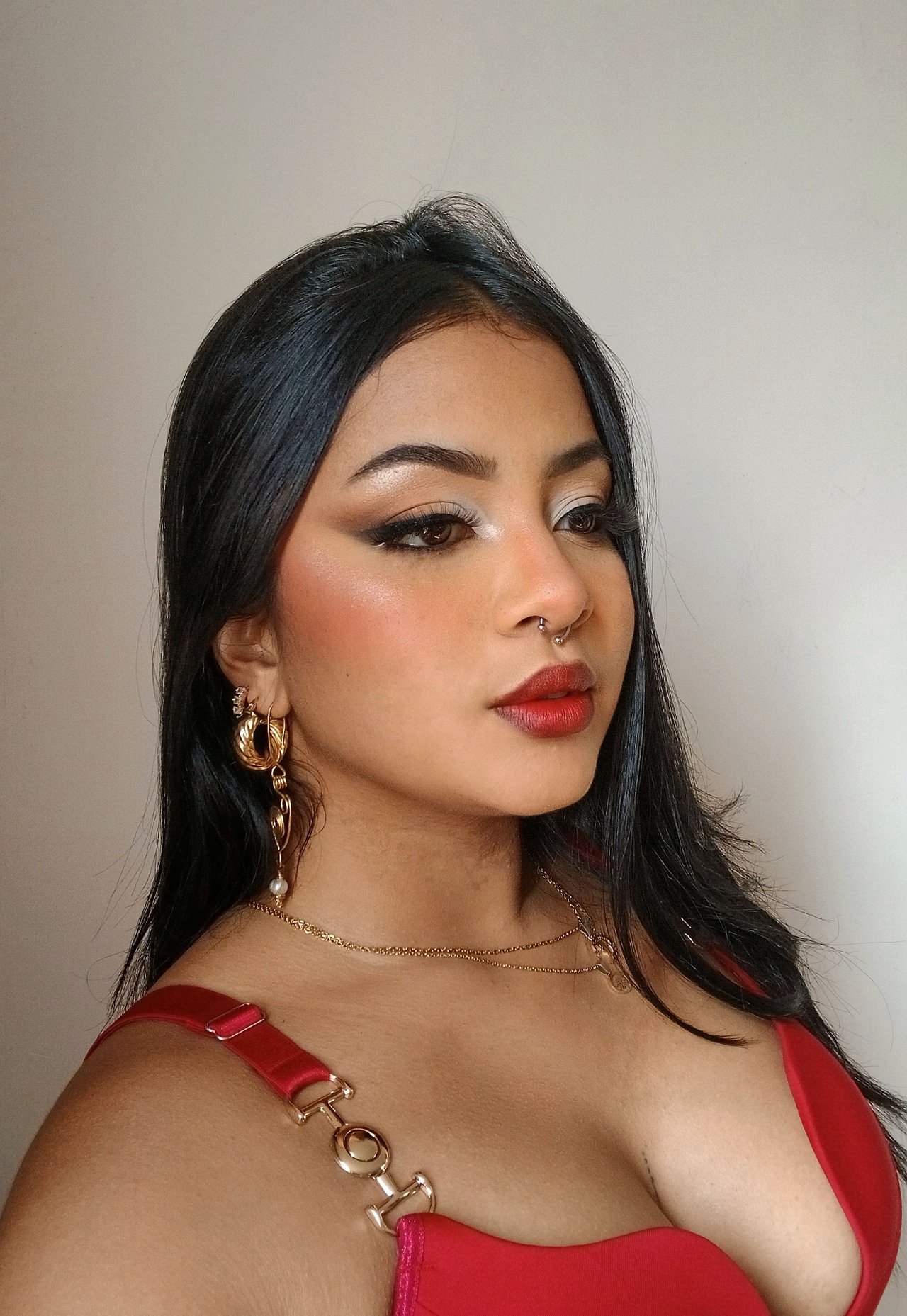 Neutral makeup with red lips💋❤️