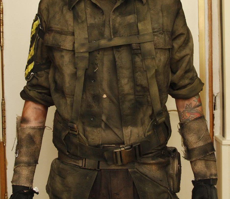 Como hacer una vestimenta post-apocalíptica /How to make a post-apocalyptic  costume | PeakD