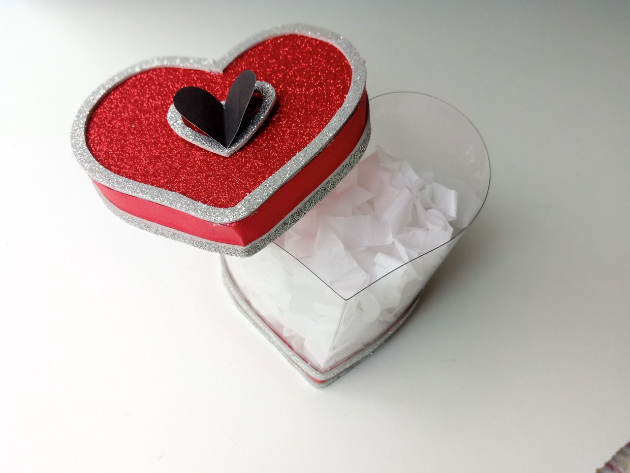 Caja de plástico con forma de corazón, bonita caja en forma de corazón  utilizada como plástico en forma de corazón - Paquete de 288.