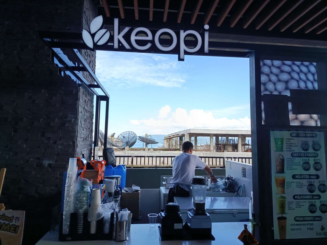 Our First Keopi: Coffee & Drinks at the Corner Stall