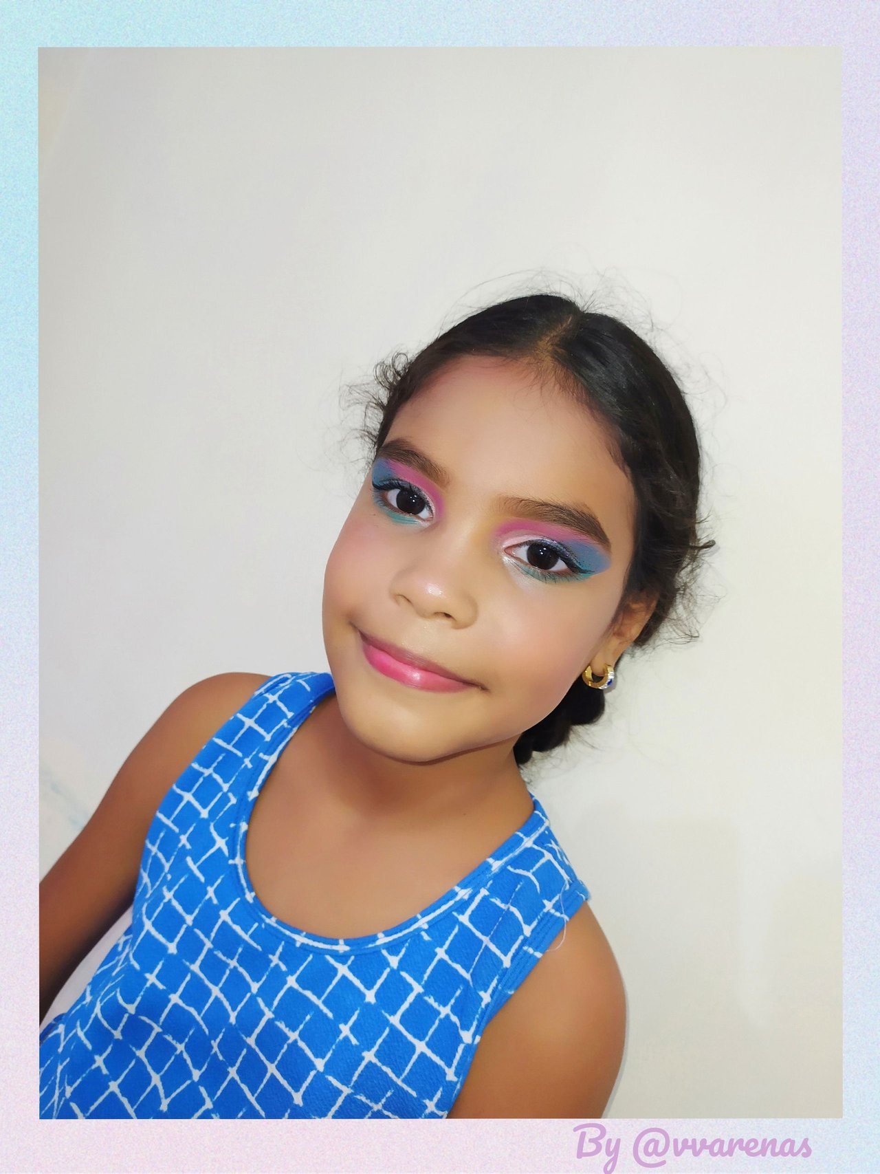 ESP-ING] Maquillaje en tonos pasteles y brillo para niña