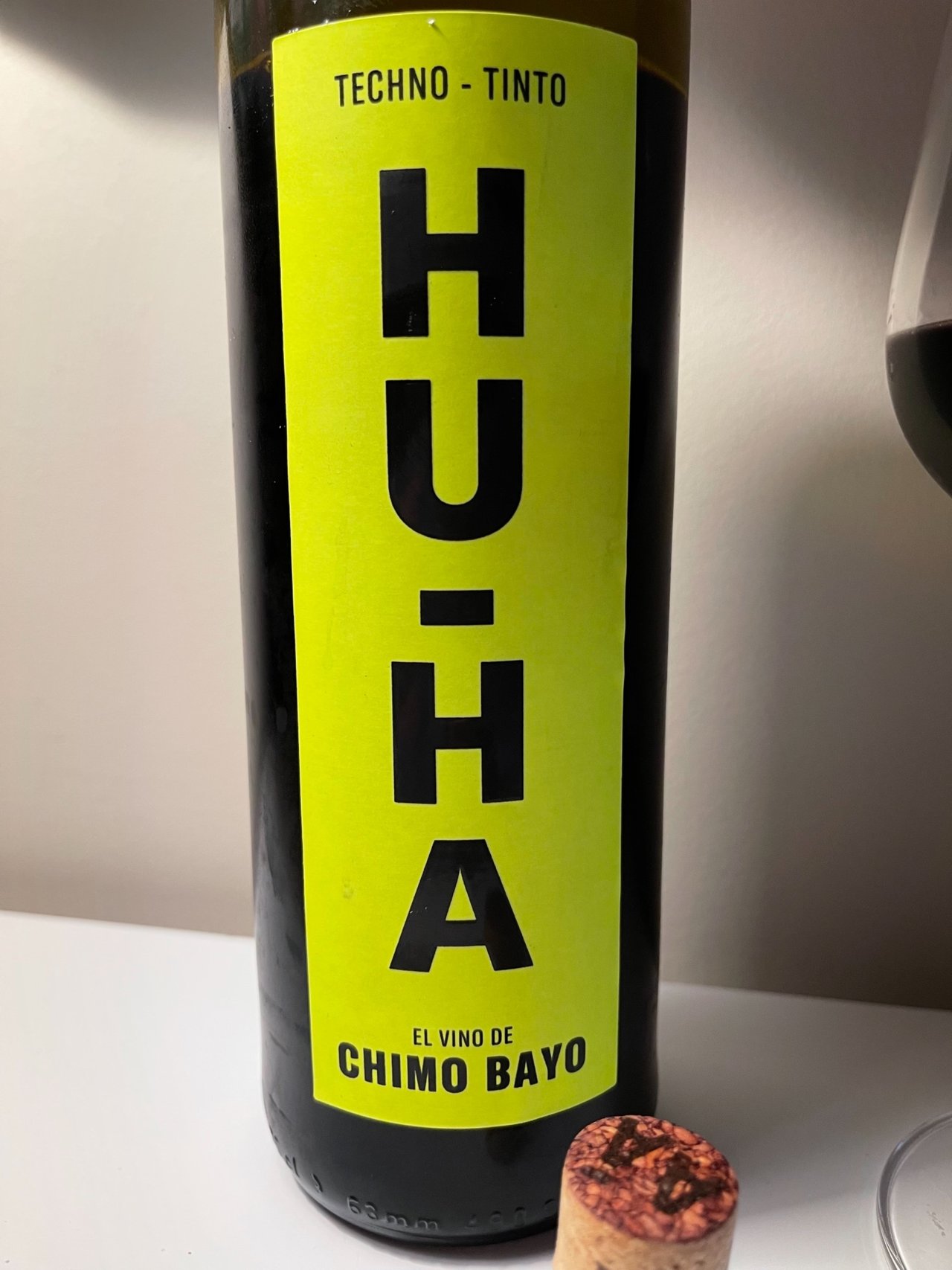 El mejor vino para comer bacalao es de Chimo Bayo y se llama 'Hu-Ha