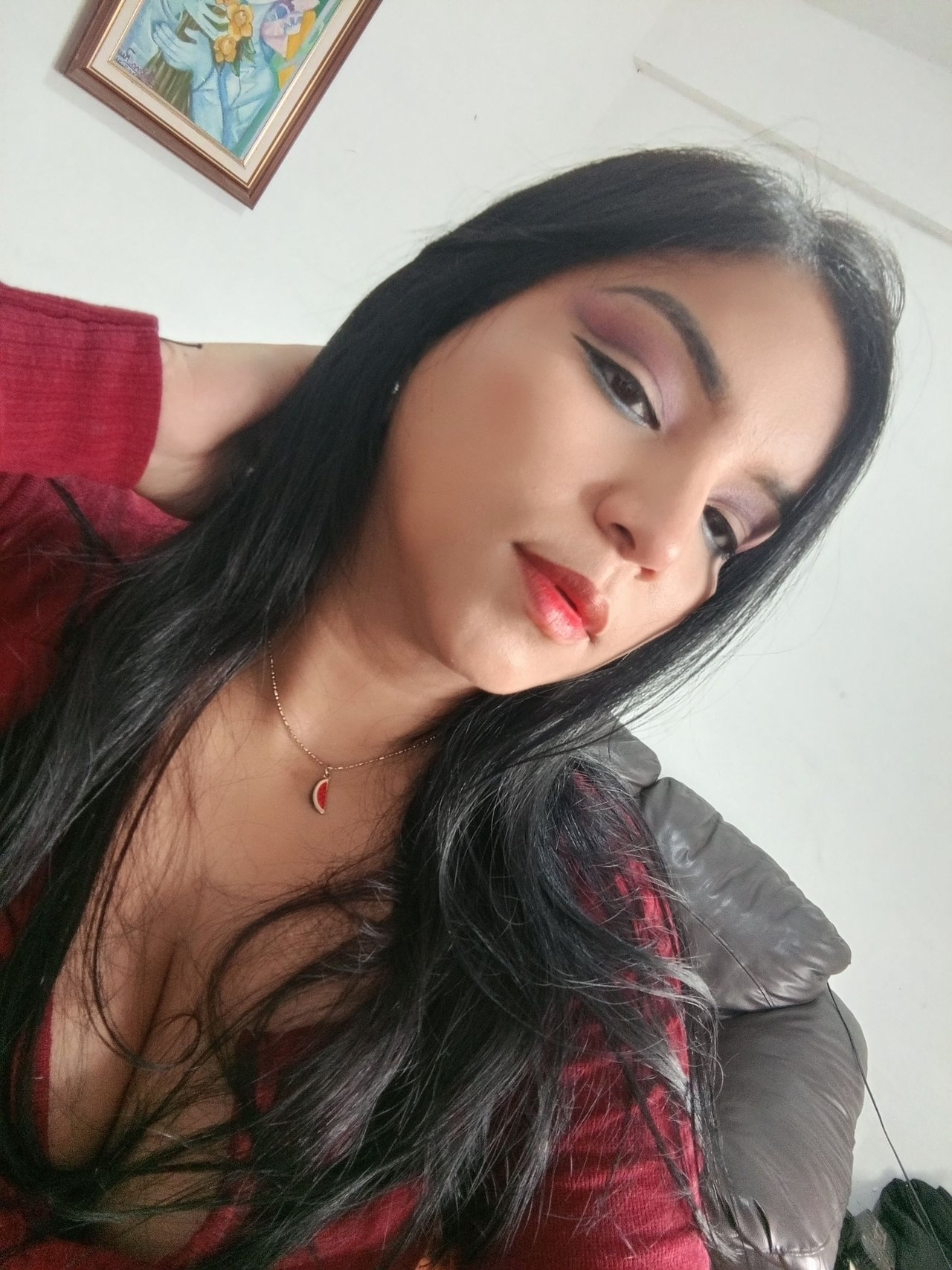 Makeup practice in burgundy and champagne tones.[Eng-Spa]