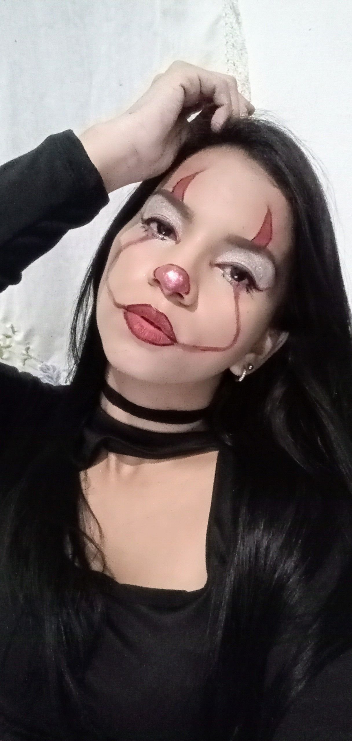 Simple clown makeup for women, special Halloween🤡🖤/Maquillaje de payaso  sencillo para mujer, especial Halloween🤡🖤