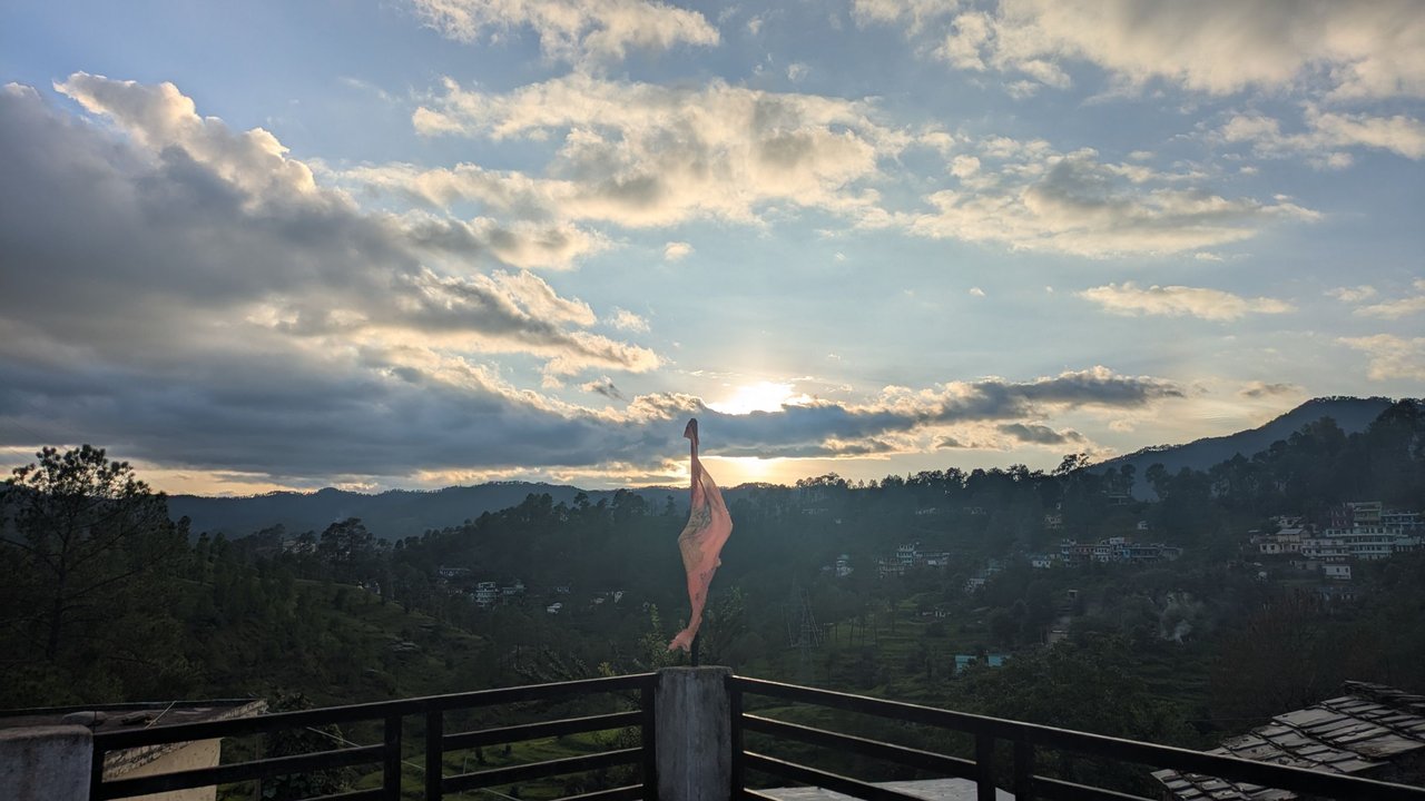 https://files.peakd.com/file/peakd-hive/yogeshbhatt/242hSVUCVg7xdnzqfUvLhxBAkk8qpcYhgHfYPSaRPfdi4GUih6A33RQQarYb84mEvNV5e.jpg