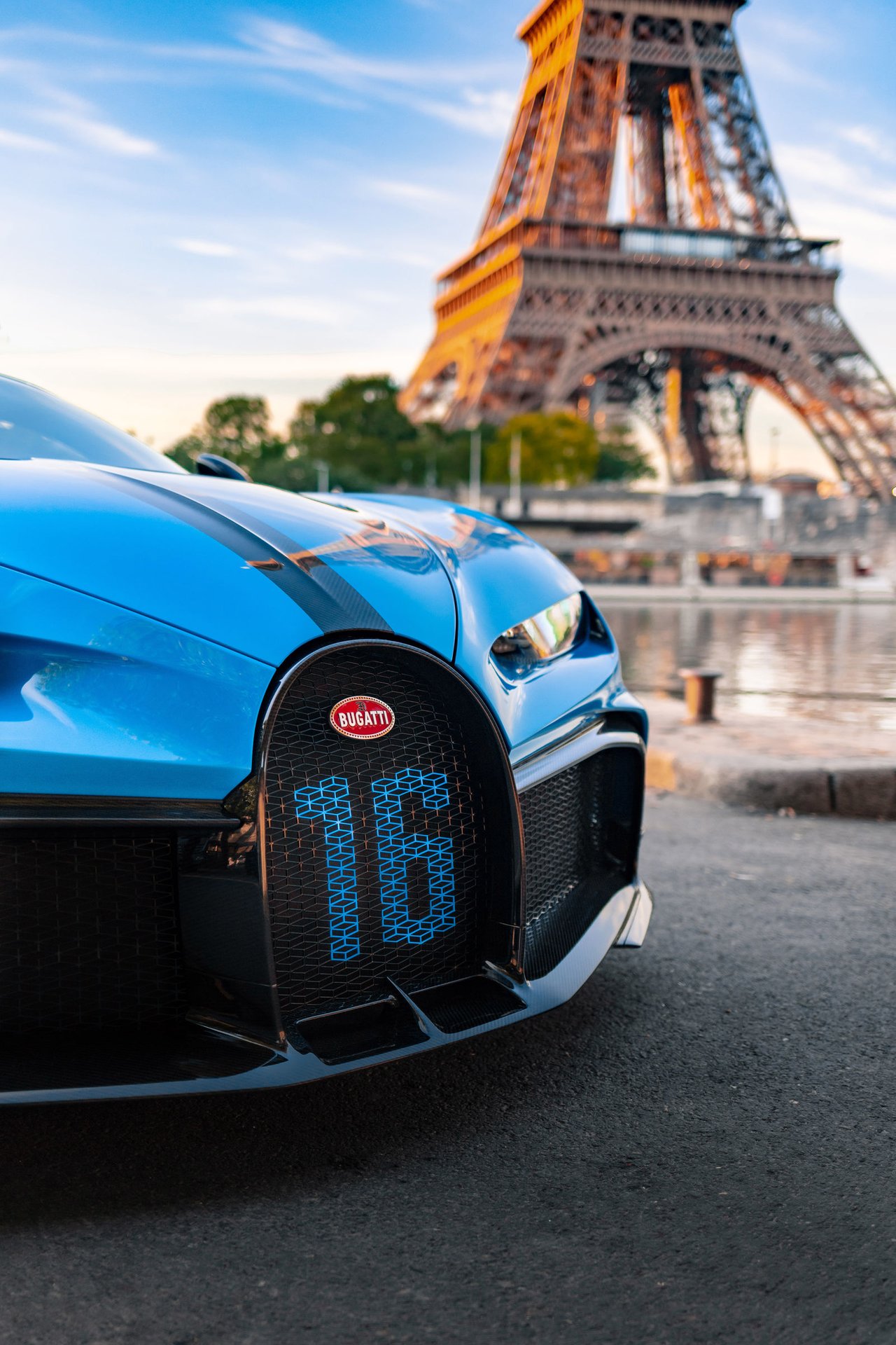 The final Bugatti Chiron leaves the Molsheim factory (Update) - The  Supercar Blog