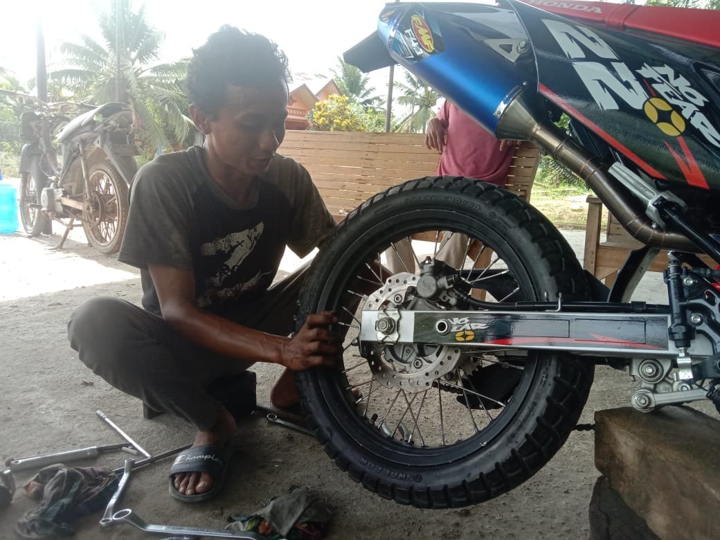 https://files.peakd.com/file/peakd-hive/zulfahmi0221/EpLfVKFBUS7kGM4zPjAV3ecRgYxCCKndPxMdMMTTBpaAfk7PPMEojRxcbXz373CDMdW.jpg