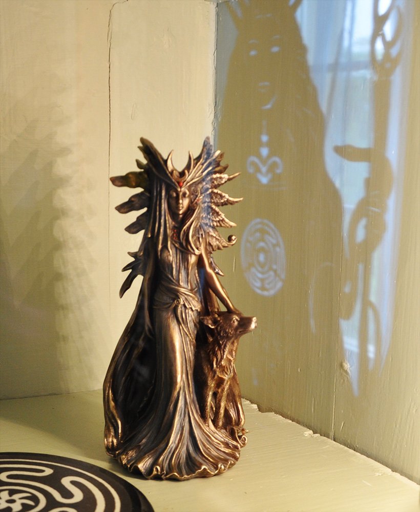 Hekate.jpg