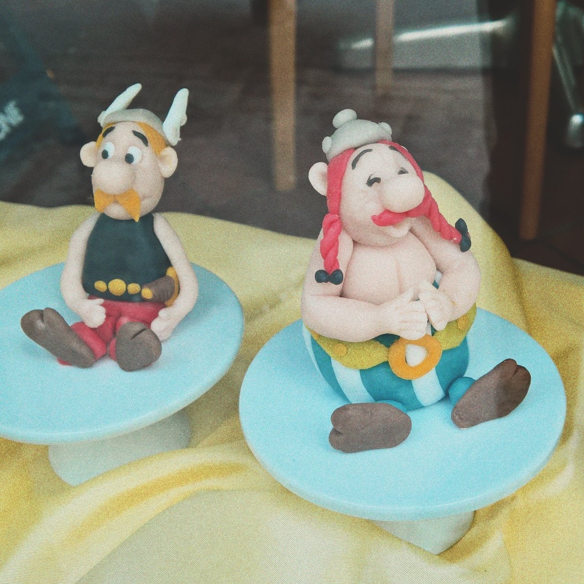Asterix & obelix cake | Cartoon cake, Cake, Cupcake cakes