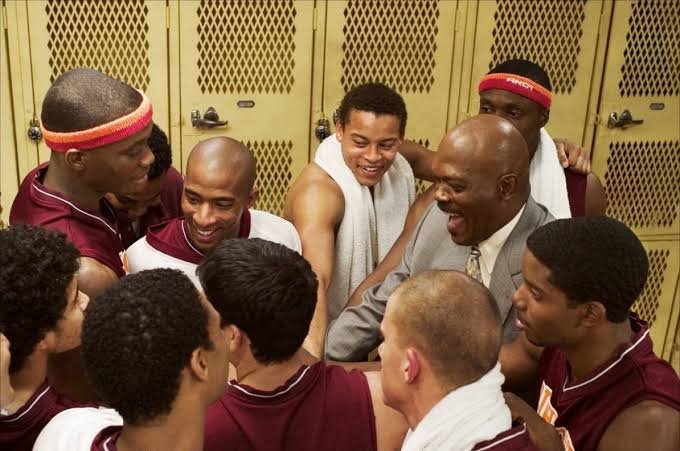 Coach Carter movie review & film summary (2005)