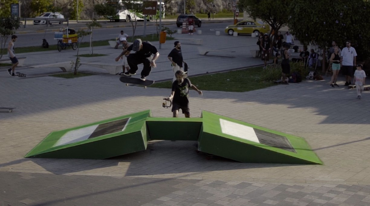 EDIT_FINAL_MASTER.00_06_29_29.Quadro013