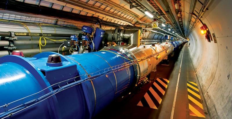 https://home.cern/sites/home.web.cern.ch/files/image/inline-images/old/lhc_long_1.jpg