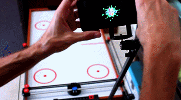 air-hockey-robot-evo.gif