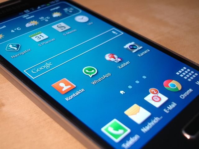 smartphone325484__480.jpg