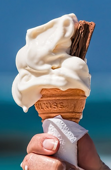https://i.postimg.cc/QtFdsg9F/icecream-2.png