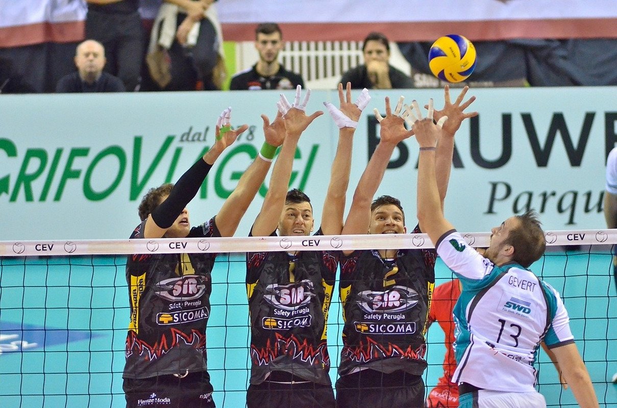 https://i.postimg.cc/YCm1Mvd1/volleyball-1165916-1280.jpg