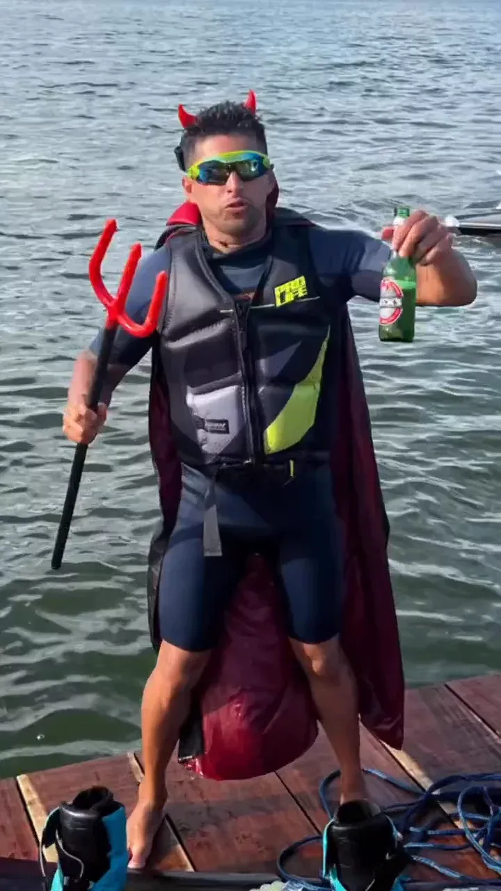 https://image.mux.com/DYcqPapqP5PagMKNDmfZwQtdDXdpqkrWBsEZ1riIrnM/thumbnail.webp