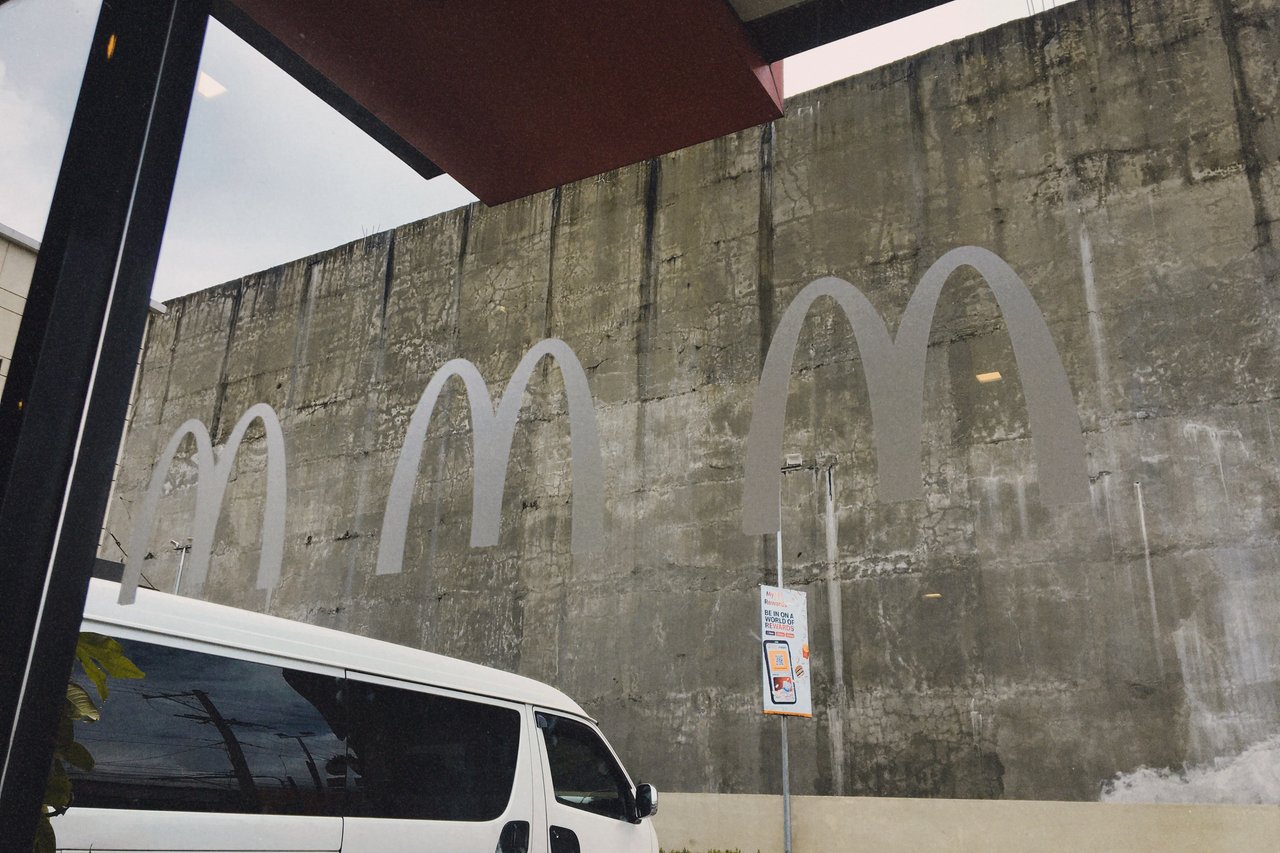 https://images.ecency.com/DQmRGX1CyJQTkztH3545CpWzxeiiPpYaM53FtLBDH8QQuSh/mc_donalds.jpeg