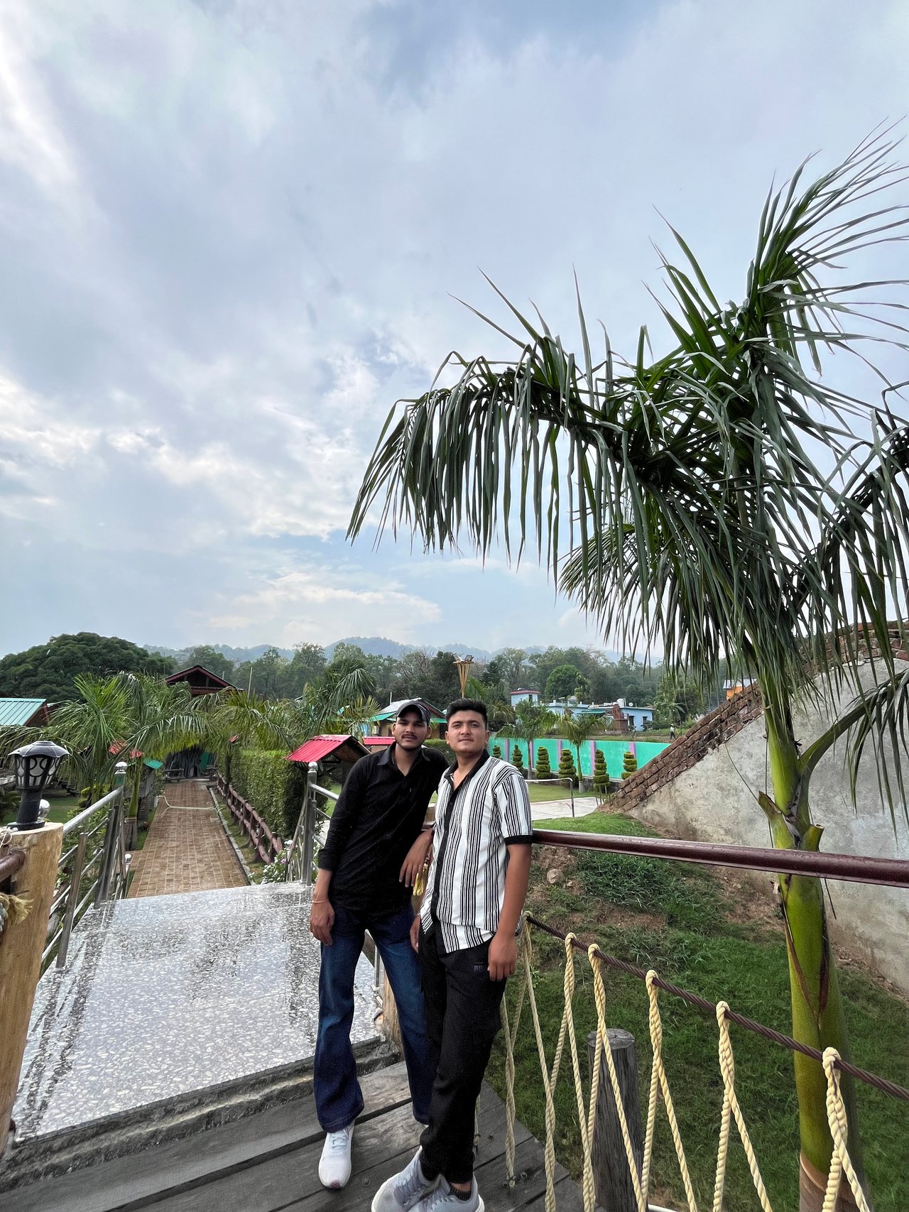 https://images.ecency.com/DQmRxdZXWhkCWvQsXKprwTSpnPhdShtVTtrKAsJPdQP44Vp/1751131009823.heic