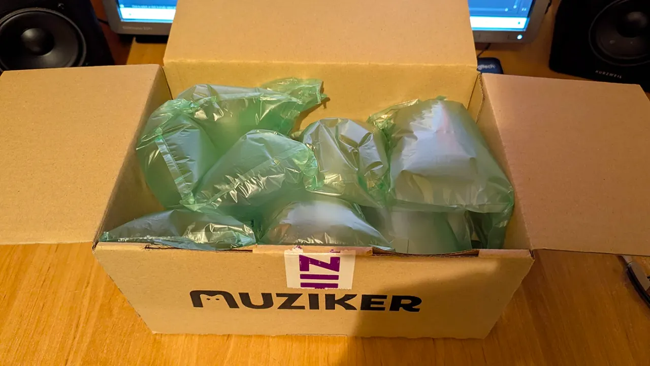 https://images.ecency.com/DQmSs5xCvZ62epbzWYTEjD1csWovitx4m5mcqFKat5doq5e/unbox2.webp